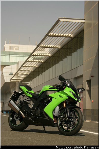 kawasaki_zx10r_2008_0163