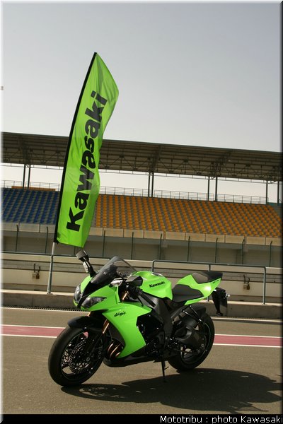 kawasaki_zx10r_2008_0165