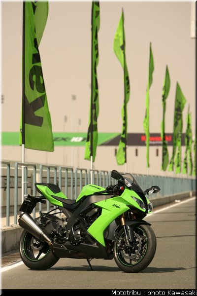 kawasaki_zx10r_2008_0166