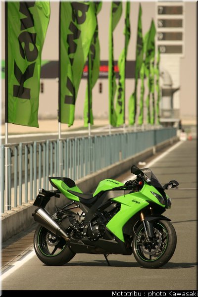 kawasaki_zx10r_2008_0167