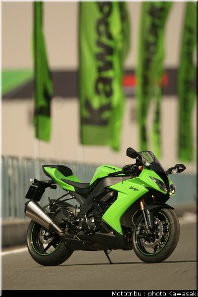 kawasaki_zx10r_2008_0168