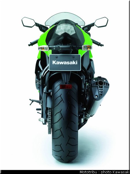 kawasaki_zx10r_2008_0172