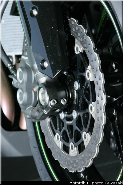 kawasaki_zx10r_2008_0186