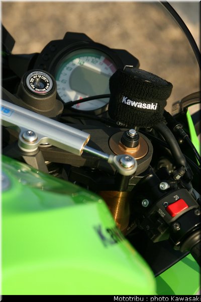 kawasaki_zx10r_2008_0188