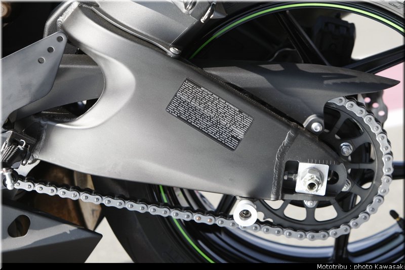 kawasaki_zx10r_2008_0205