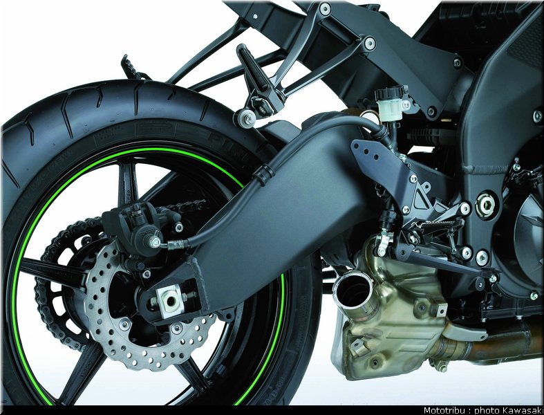 kawasaki_zx10r_2008_0207