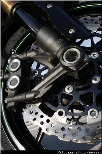 kawasaki_zx10r_2008_0218