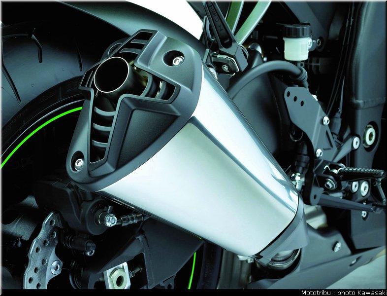 kawasaki_zx10r_2008_0224