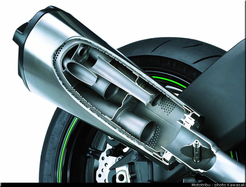 kawasaki_zx10r_2008_0233