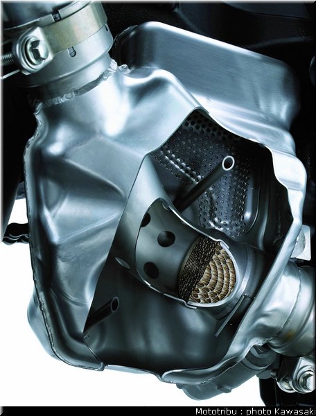 kawasaki_zx10r_2008_0236