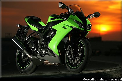 kawasaki_zx10r_2008_0017.jpg