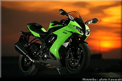 kawasaki_zx10r_2008_0019.jpg