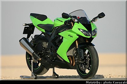 kawasaki_zx10r_2008_0024.jpg