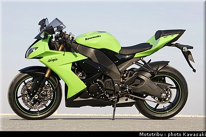 kawasaki_zx10r_2008_0032.jpg