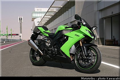 kawasaki_zx10r_2008_0034.jpg