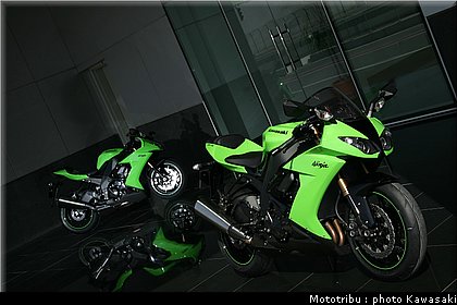 kawasaki_zx10r_2008_0041.jpg