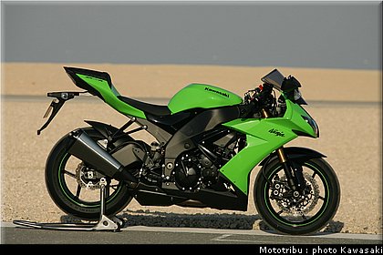 kawasaki_zx10r_2008_0053.jpg