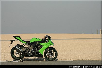 kawasaki_zx10r_2008_0054.jpg
