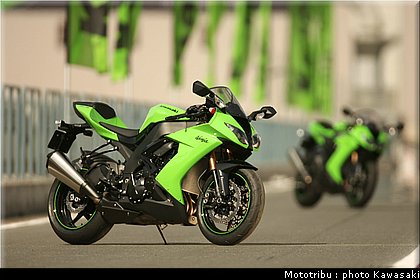 kawasaki_zx10r_2008_0062.jpg