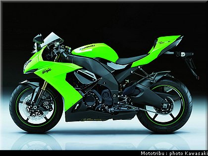 kawasaki_zx10r_2008_0077.jpg