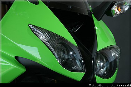 kawasaki_zx10r_2008_0093.jpg