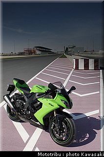 kawasaki_zx10r_2008_0119.jpg