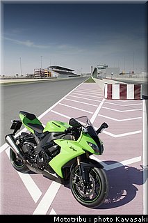 kawasaki_zx10r_2008_0120.jpg