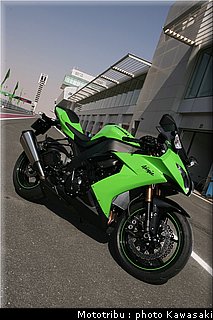 kawasaki_zx10r_2008_0132.jpg