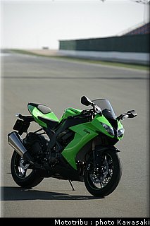 kawasaki_zx10r_2008_0141.jpg