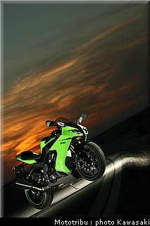 kawasaki_zx10r_2008_0160.jpg