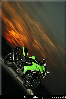 kawasaki_zx10r_2008_0161.jpg