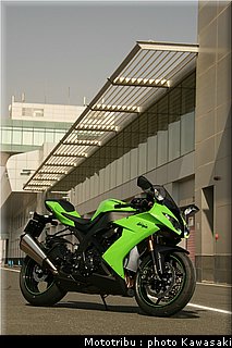 kawasaki_zx10r_2008_0163.jpg