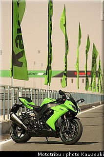 kawasaki_zx10r_2008_0166.jpg