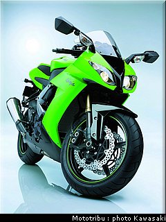 kawasaki_zx10r_2008_0175.jpg