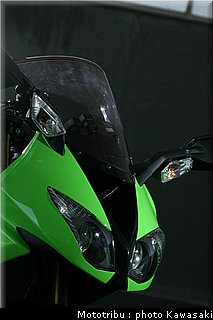 kawasaki_zx10r_2008_0177.jpg