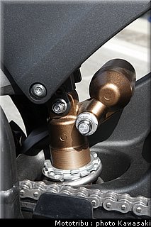kawasaki_zx10r_2008_0216.jpg