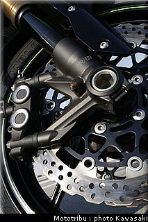 kawasaki_zx10r_2008_0218.jpg