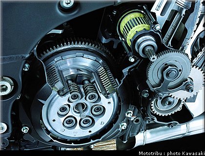 kawasaki_zx10r_2008_0242.jpg