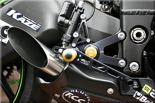 zx10r-hopkinsreplica_4.jpg