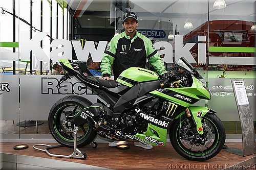 zx10r-hopkinsreplica_5.jpg