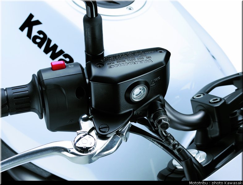 kawasaki_er6n_2009_0099