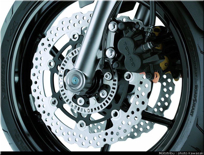 kawasaki_er6n_2009_0104