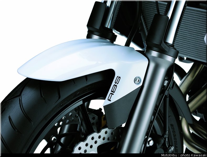 kawasaki_er6n_2009_0108