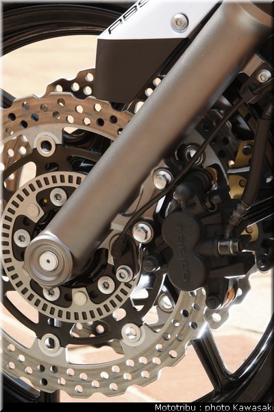 kawasaki_er6n_2009_0114