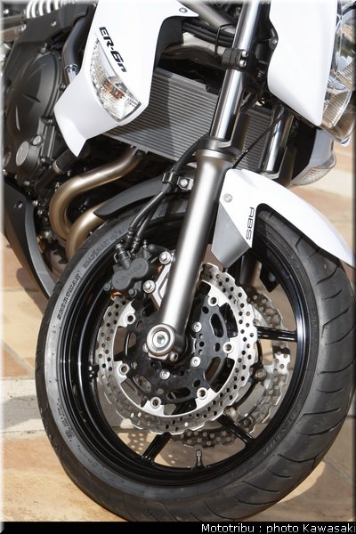 kawasaki_er6n_2009_0117
