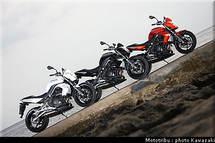 kawasaki_er6n_2009_0008.jpg