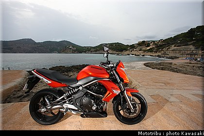 kawasaki_er6n_2009_0009.jpg