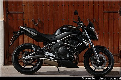 kawasaki_er6n_2009_0031.jpg