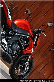 kawasaki_er6n_2009_0043.jpg