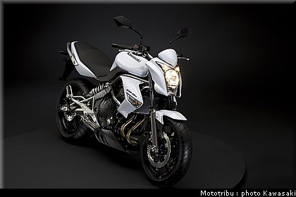 kawasaki_er6n_2009_0053.jpg